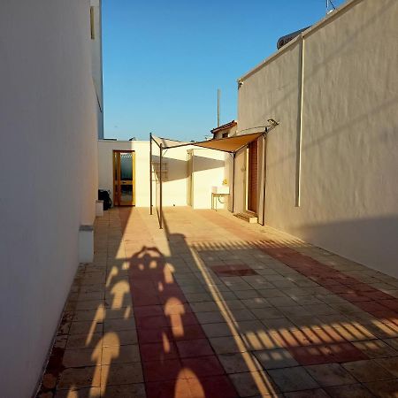 Casa Vacanze Da Lui' Torre Lapillo Exterior photo